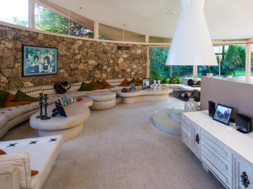 Elvis Honeymoon Hideaway