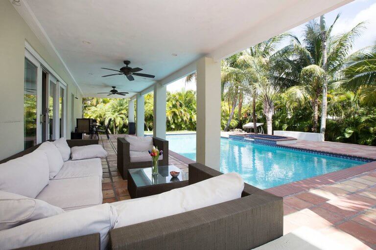 8 Best Rental Houses for Your Bachelorette Party (Updated in 2024)